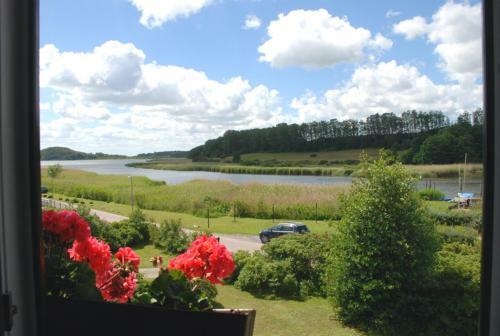 Apartamento Ferienappartements Unterm Reetdach
