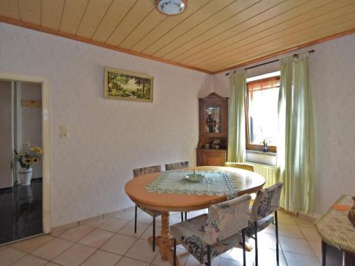 Modern Holiday Home In Gleichamberg With Pool