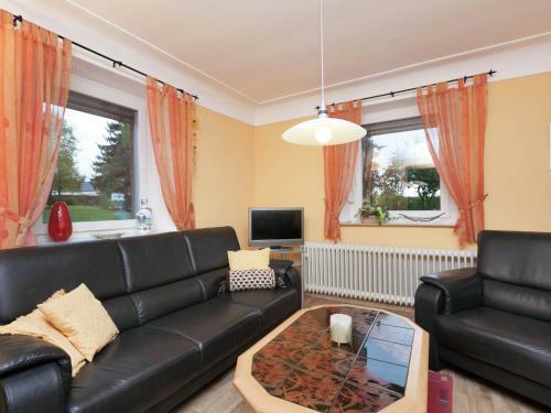 Spacious Apartment In Rodershausen With Barbecue