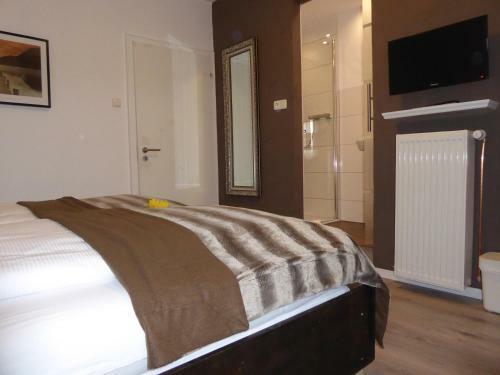 Bed & Breakfast Hotel Garni-tell