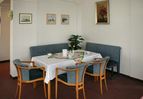 Garni Eden Hotels