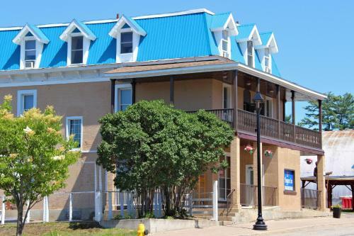 Posada Le Voyageur Inn