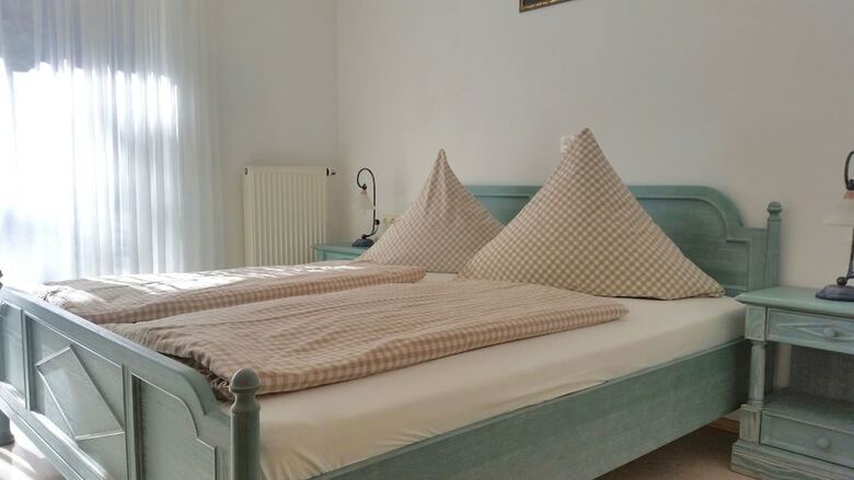 Hostal Hotel-pension Haus Hubertus