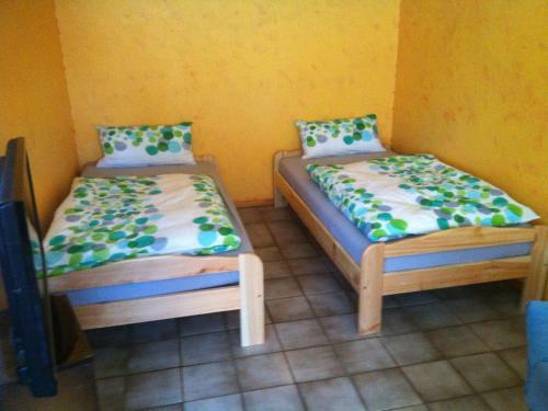 Apartamento Ferienwohnung Und Handwerkertreff Wagner
