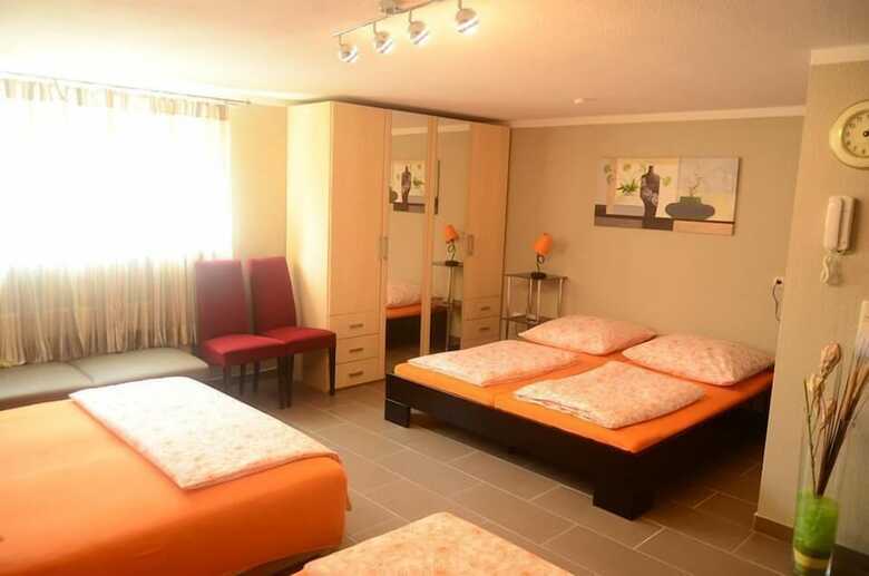 Hostal Gr�ndauer Monteurwohnung/studentenwohnung