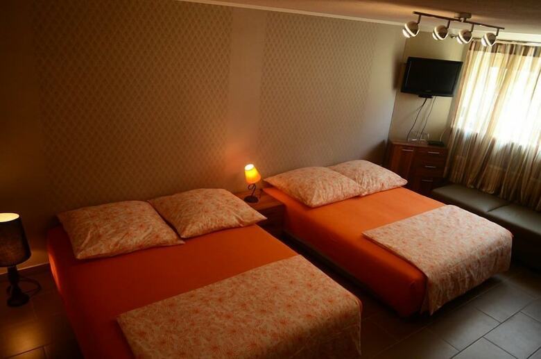 Hostal Gr�ndauer Monteurwohnung/studentenwohnung