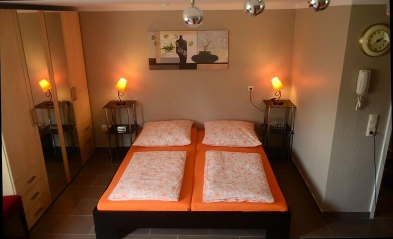 Hostal Gr�ndauer Monteurwohnung/studentenwohnung