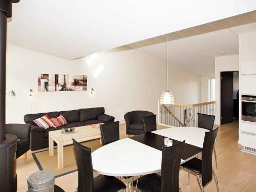 Apartamento Holiday Home Kirkeh�jvej II