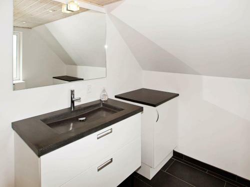 Two-bedroom Holiday Home In Hemmet 6
