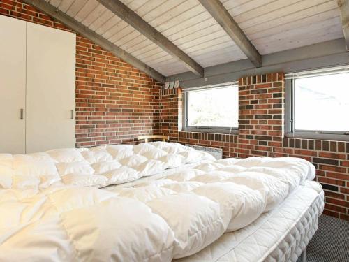 Three-bedroom Holiday Home In Henne 13