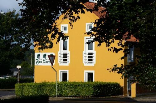 Hotel And Restaurant Fru Larsen