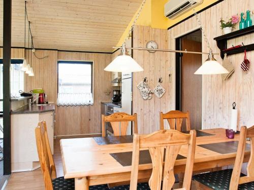 Two-bedroom Holiday Home In Nakskov 3