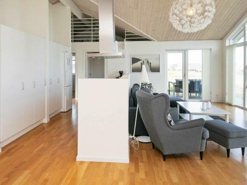 Three-bedroom Holiday Home In Fr�rup 7