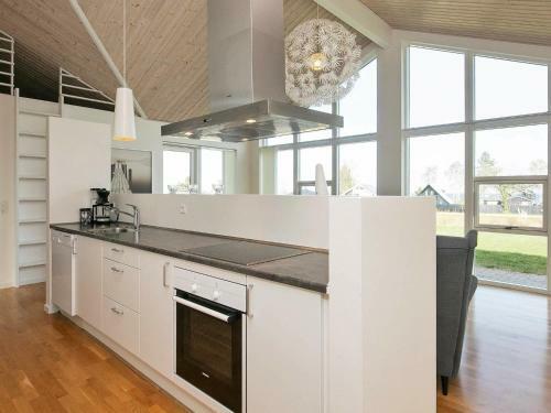 Three-bedroom Holiday Home In Fr�rup 7