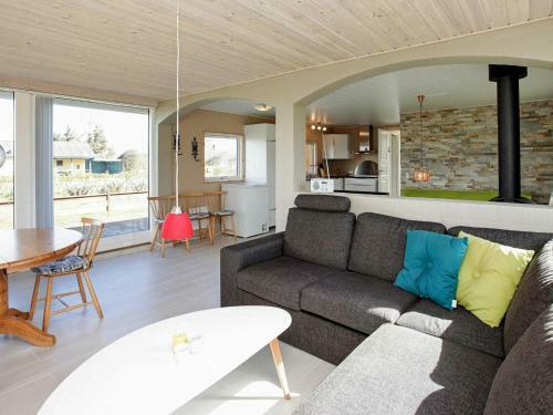 Two-bedroom Holiday Home In Vinderup 4