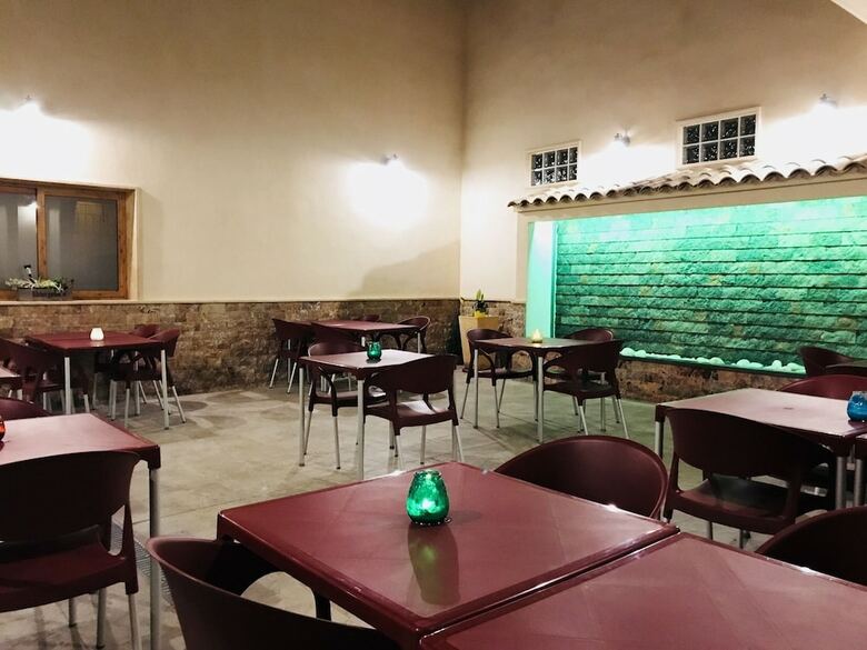 Hostal El Jardin De Las Eras