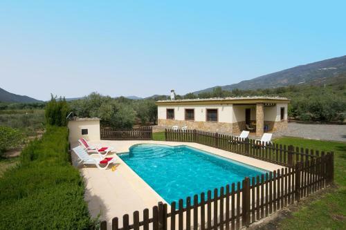 Los Tablones Villa Sleeps 4 Pool Wifi