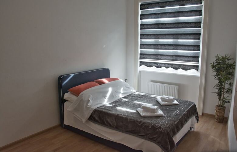 Ea Hotels (best Apartments)