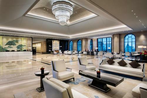 Crown Plaza Hotel Huailai