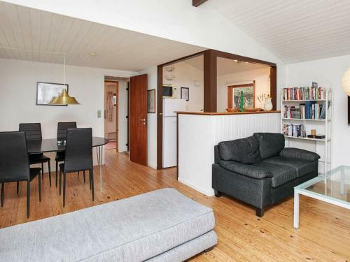 Two-bedroom Holiday Home In Kalundborg 2