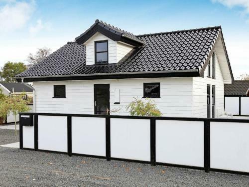 One-bedroom Holiday Home In Otterup 3