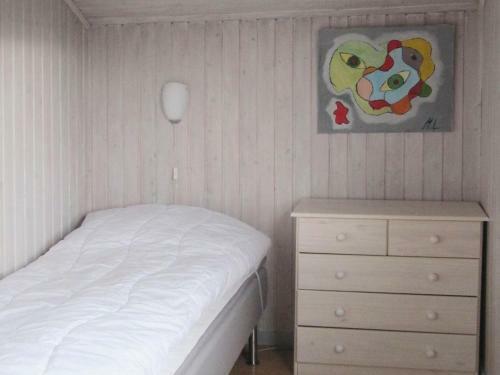 Three-bedroom Holiday Home In Stubbek�bing