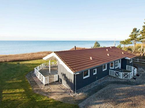 Three-bedroom Holiday Home In G�rlev 1