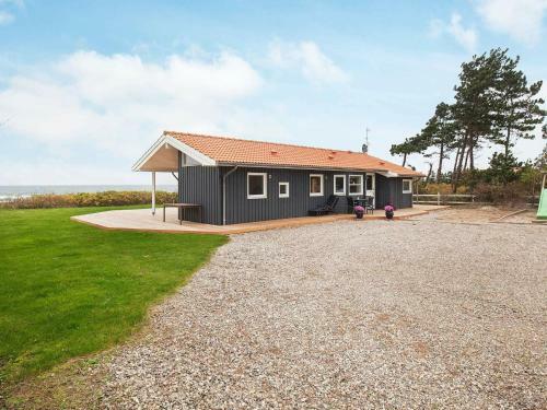 Three-bedroom Holiday Home In G�rlev 1