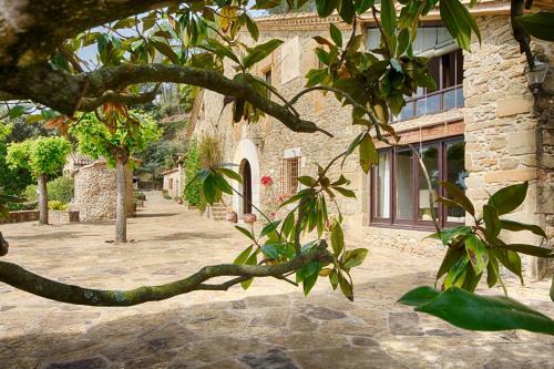 Agroturismo Masia Can Pou