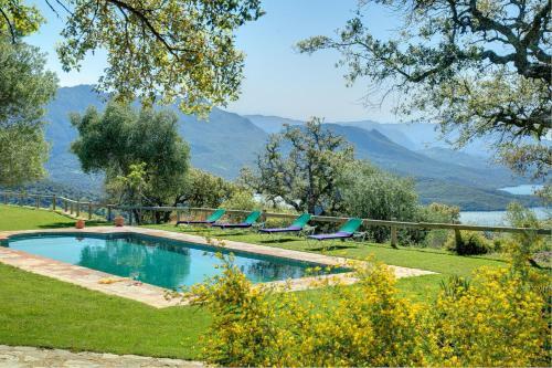 Dehesilla De Algar Villa Sleeps 8