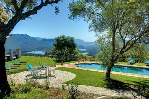 Dehesilla De Algar Villa Sleeps 8