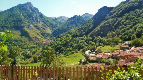 Agroturismo Viviendas Rurales El Cant�n