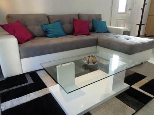 House Le G�te Du Tanon
