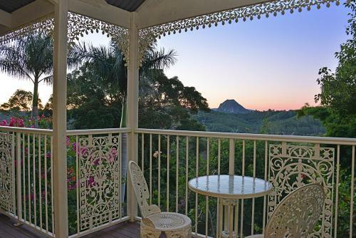 Lodge Cooroy Country Cottages