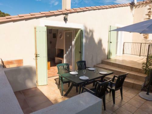 Stunning Holiday Home In Cabrerolles With Pool