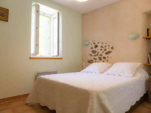 Stunning Holiday Home In Cabrerolles With Pool