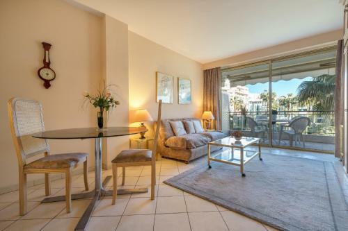 Apartamento Yellow Cannes - R�sidences Du Grand Hotel