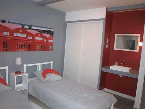 Comfortable Villa In Clarensac With Enclosed Garden