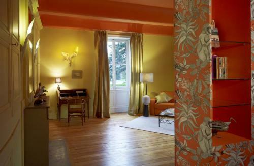 Hostal Demeure Des Monts D'or