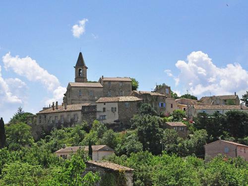 Charming Cottage Near Faucon With Private Terrace