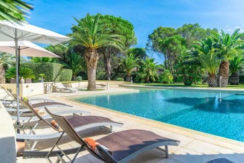 Puget-sur-argens Villa Sleeps 8 Wifi