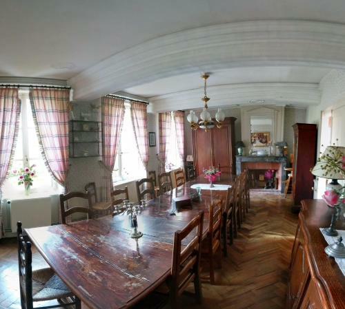 Bed & Breakfast Chateau De Grosfy