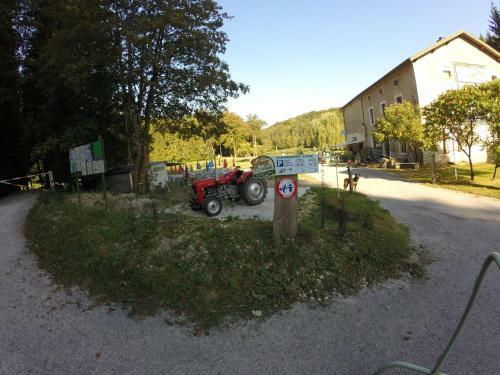 Hostal Yourte Contemporaine