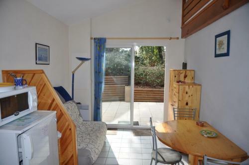 Petite Maison Dans Une Res. Avec Piscine - 192842