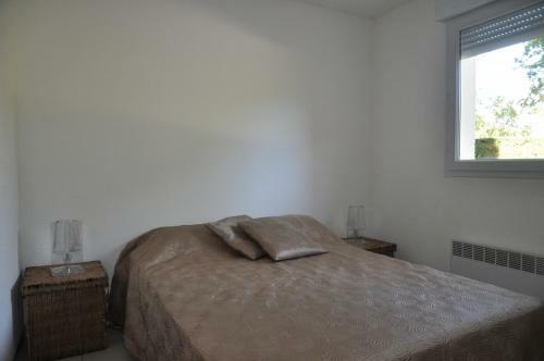 Belle Villa Avec Piscine - 1993