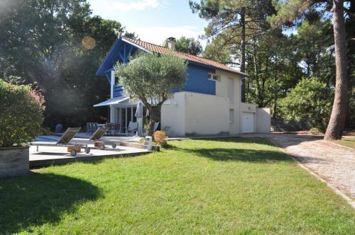 Belle Villa Avec Piscine - 1993