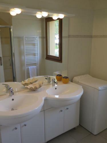 Estivel - Villa La Lisi�re Des Pins