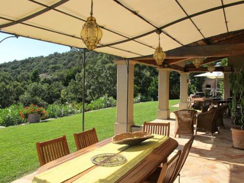 Holiday Home Le Mas De La Roche (lml120)