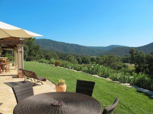 Holiday Home Le Mas De La Roche (lml120)