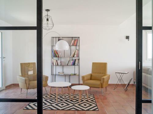 Luxurious Villa In Frejus With Private Swimming Pool